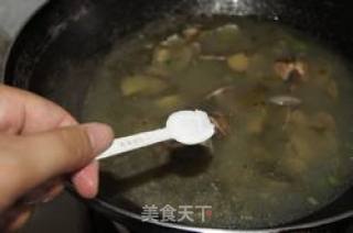 花蛤雪菜汤的做法步骤：5