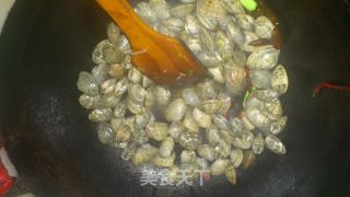 [麻麻小厨房]辣炒蛤蜊的做法步骤：4