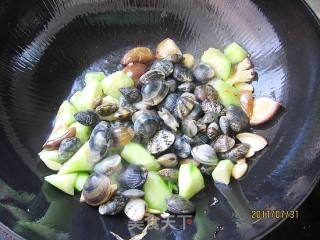 丝瓜花蛤汤的做法步骤：4