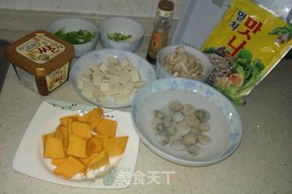 韩国大酱汤的做法步骤：1