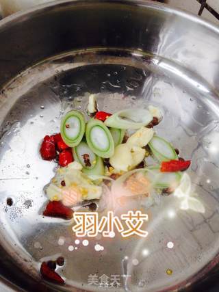 小艾的美食厨房之--辣炒花蛤的做法步骤：4