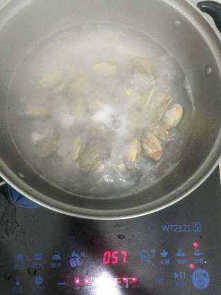 蛤蛎蒸蛋的做法步骤：2