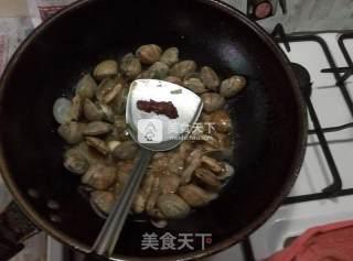 香辣花蛤炒年糕的做法步骤：6