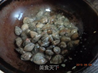 清炒花蛤的做法步骤：2