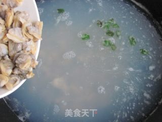 如此简单的美味-----蛤蜊面疙瘩汤的做法步骤：3