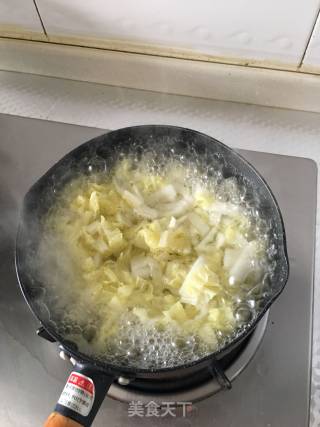 白菜贻贝汤的做法步骤：2