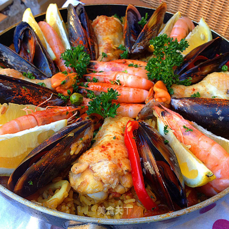 100%西班牙滋味——西班牙海鲜饭PEALLA的做法