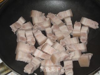 鱿鱼红烧肉的做法步骤：5