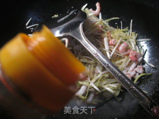 【宁波】韭菜芽虾仁炒乌贼 的做法步骤：6