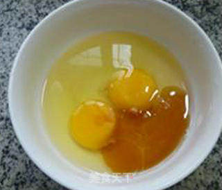 淡菜肉炒葱鸡蛋的做法步骤：4