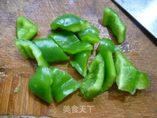 灯椒茭白炒淡菜的做法步骤：5