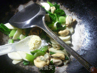 茭白淡菜炒青菜的做法步骤：10