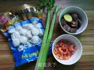 香菇虾米焖鱼丸的做法步骤：1