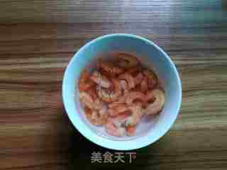 香菇虾米焖鱼丸的做法步骤：2