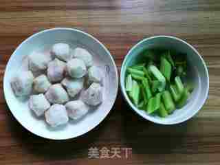 香菇虾米焖鱼丸的做法步骤：4