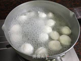 墨鱼丸煮龙须菜的做法步骤：5