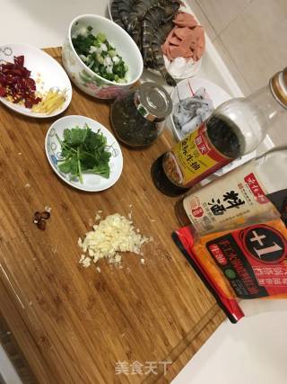 麻辣海鲜锅的做法步骤：7