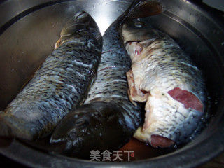 豉浓味鲜的豆豉鱼的做法步骤：1
