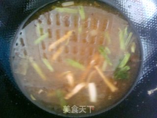 蒜香豆腐鲤鱼的做法步骤：9