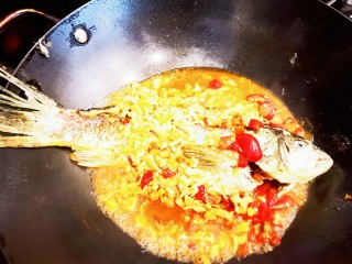泡椒鲤鱼的做法步骤：4