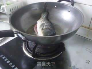 鲜鱼汤的做法步骤：3