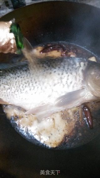 家常炖鱼——鱼锅卷子一锅鲜的做法步骤：6