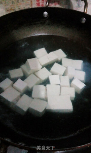豆腐粉条大鱼汤的做法步骤：2