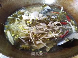 【酸菜火锅鱼】的做法步骤：11