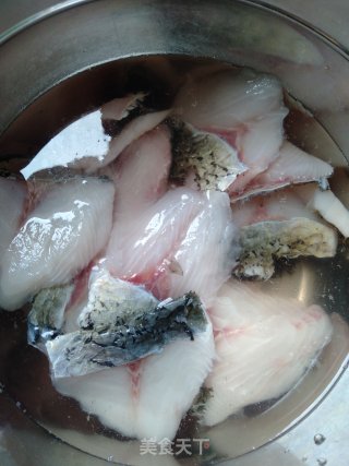 回锅鱼片的做法步骤：1