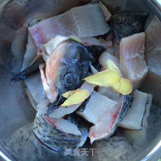 麻香草鱼的做法步骤：1