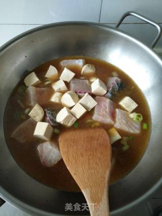 酱烧豆腐鱼块的做法步骤：6