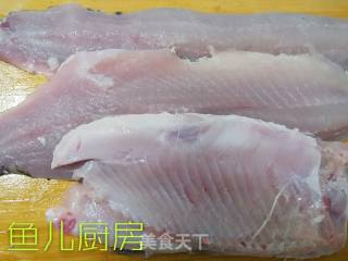 富贵牡丹香酥草鱼片──鱼儿厨房私房菜的做法步骤：3