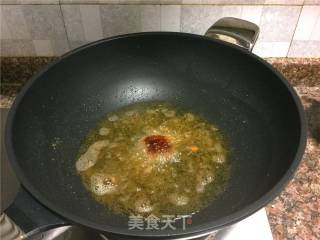 泡椒豆豉干烧鱼的做法步骤：7
