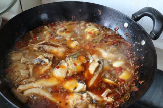 【重庆】泡椒豆瓣鱼的做法步骤：22