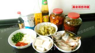 酸菜豆腐鱼的做法步骤：1