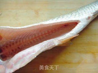 [详解片鱼步骤]--- 做好水煮鱼的关键之一的做法步骤：2
