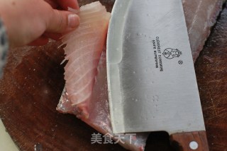 我家妈妈爱吃的【私家炝锅鱼】12图解蝴蝶鱼片的片法的做法步骤：5