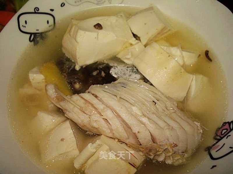 鱼头鱼骨豆腐汤的做法