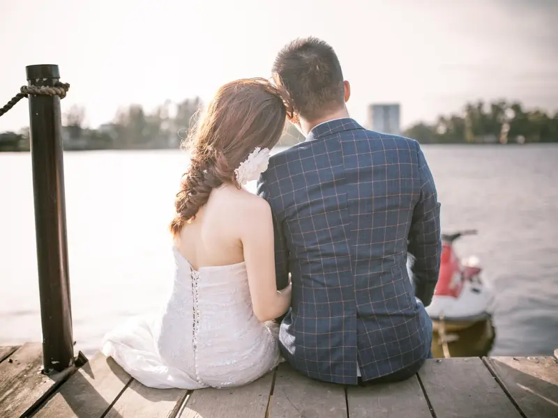 深度解析：老公坚决离婚怎么办？从“追逃模式”到“情绪断联”的底层挽回逻辑