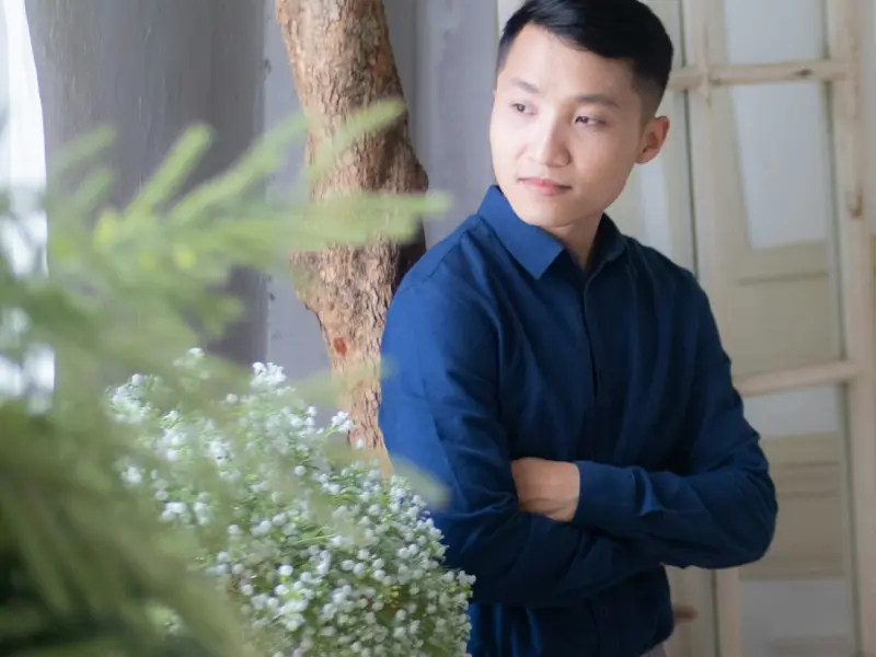 女朋友的闺蜜劝她和我分手，怎么做才能挽回女友的心