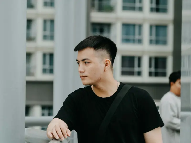 分手了应该怎么挽回_分手了怎么挽回别瞎撞 今天刚刷到的热搜突然看通了一半