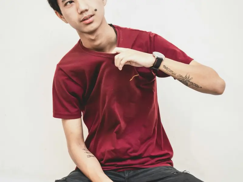 老公出轨怎样挽回他的心_老公出轨后我做了三件反人性的事，他跪着求我复合
