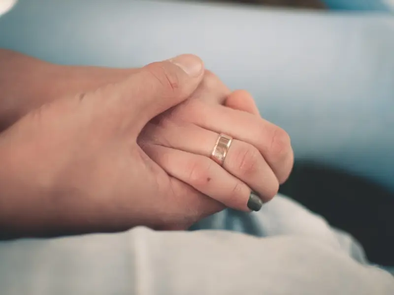 出轨成瘾的男人还有挽救吗_他出轨成瘾,我该离婚还是等他回头? 出轨成瘾的男人还有挽救吗_他出轨成瘾,我该离婚还是等他回头?