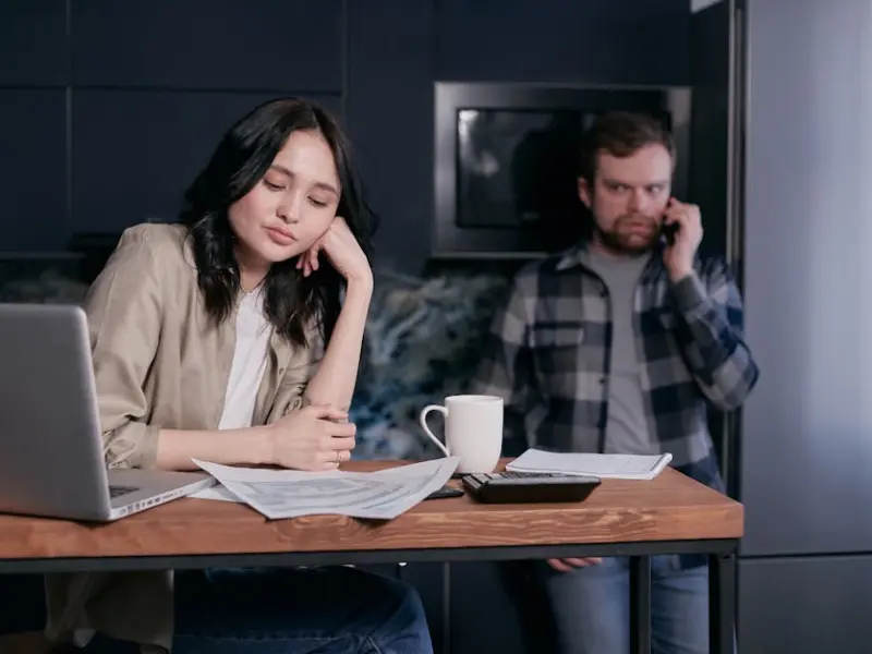 我出轨了老婆要离婚我该怎么挽回_我出轨后她非要离婚，还有救吗？5个真实挽回方法