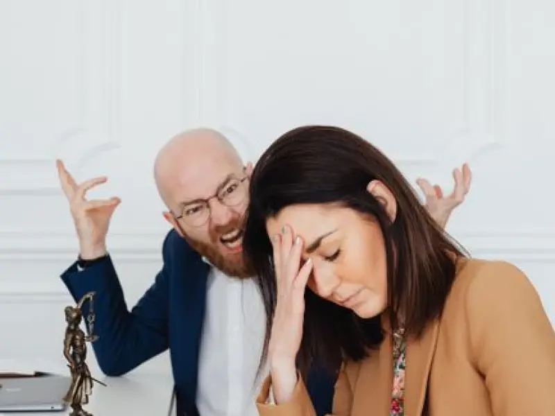 老公铁了心要离婚怎样才能挽回_老公铁了心要离婚?别慌,用这3招让他主动回头认错 老公铁了心要离婚怎样才能挽回_老公铁了心要离婚?别慌,用这3招让他主动回头认错