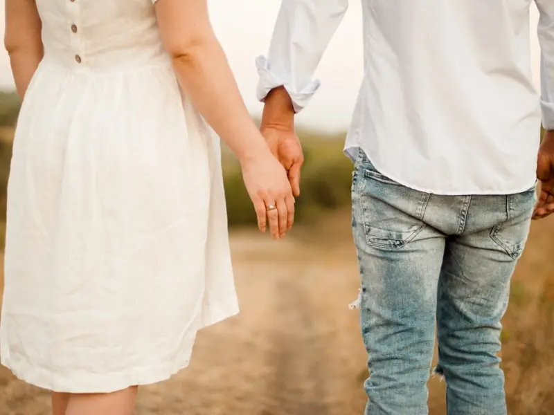 老公离婚态度坚决怎样挽回?死缠烂打只会更糟,这3步才是正解 老公离婚态度坚决怎样挽回?死缠烂打只会更糟,这3步才是正解