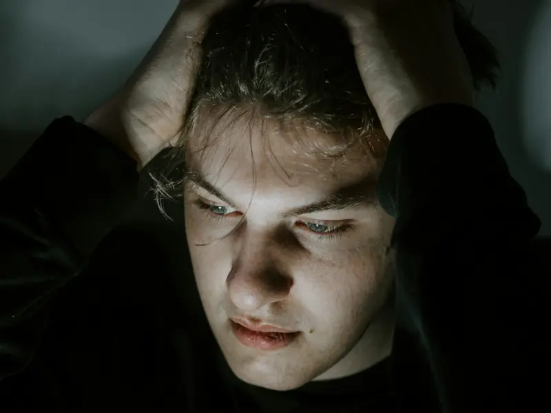 高情商挽回男人的句子_分手后发什么能让他主动回头？这些话比求他更管用